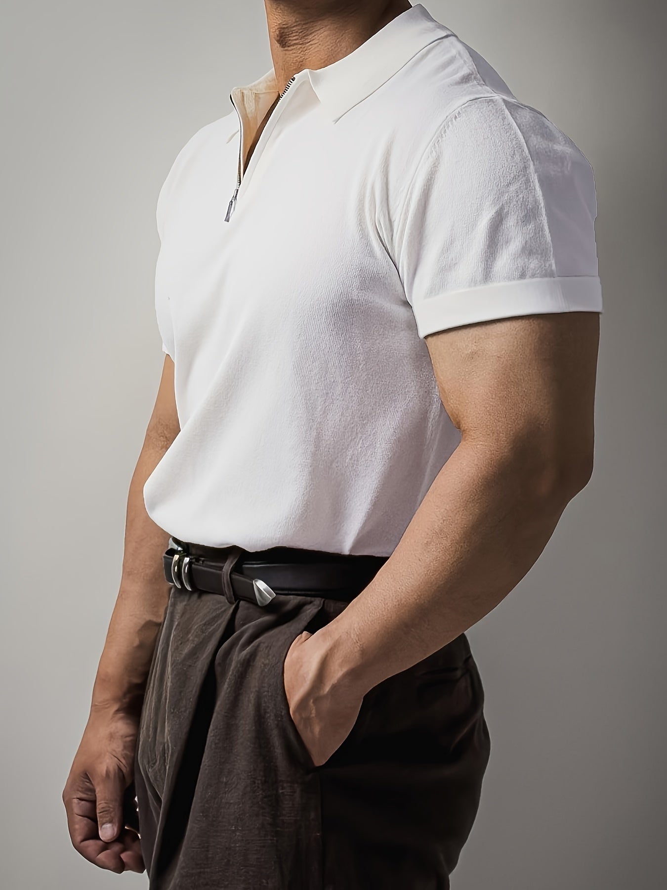 Men's Slim-Fit Half-Zip Shirt for Active Wear